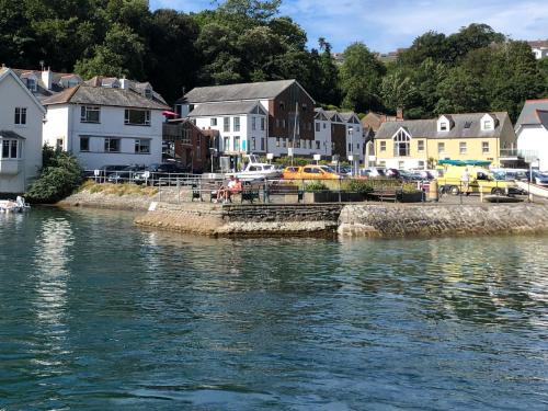 Fowey Landing — 4-Star Luxury Hotel in Fowey, United Kingdom