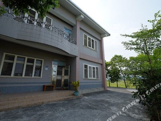 Pu Su residents in Yilan, People's Republic of China