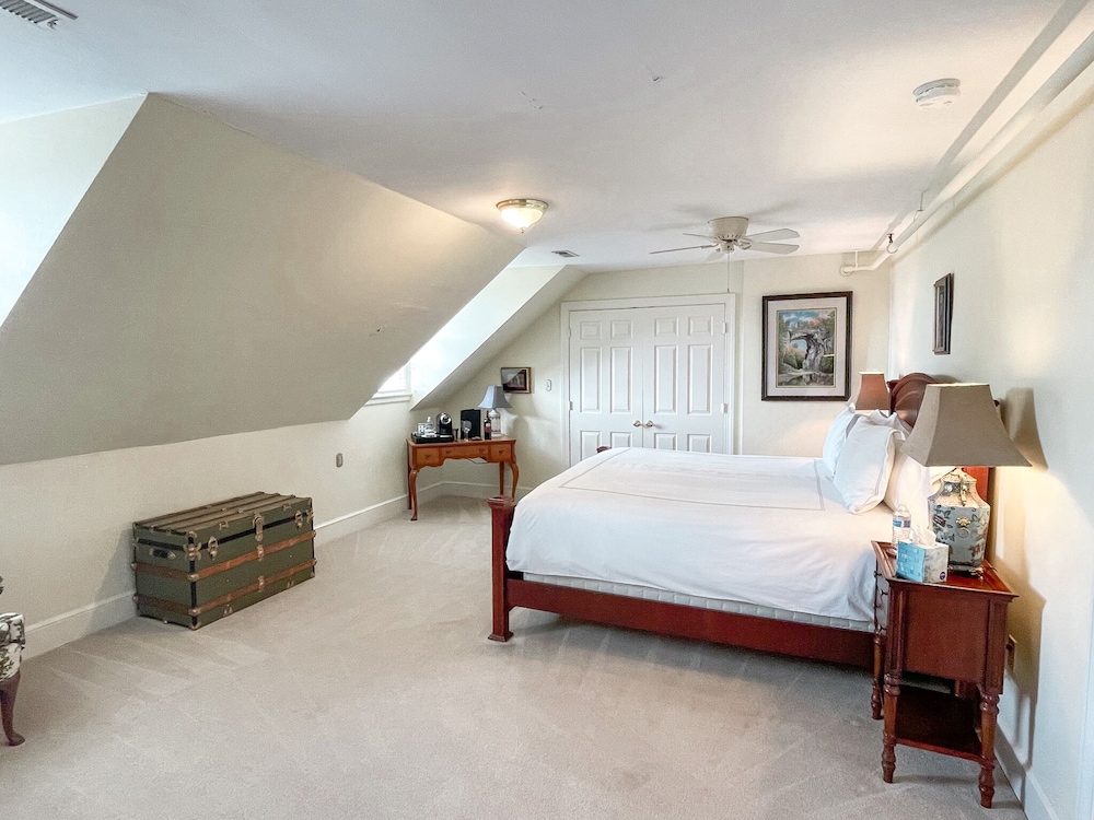 Abigail Inn - featured photo