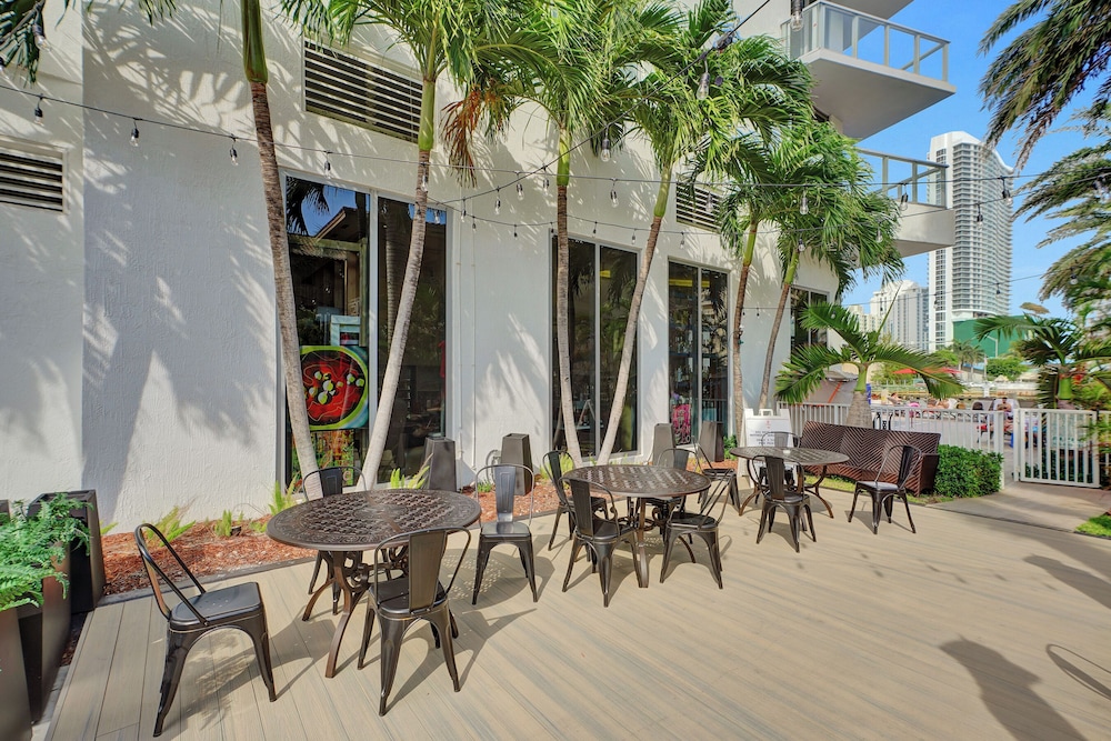 Beachwalk Elite Hotels and Resorts - photo 31