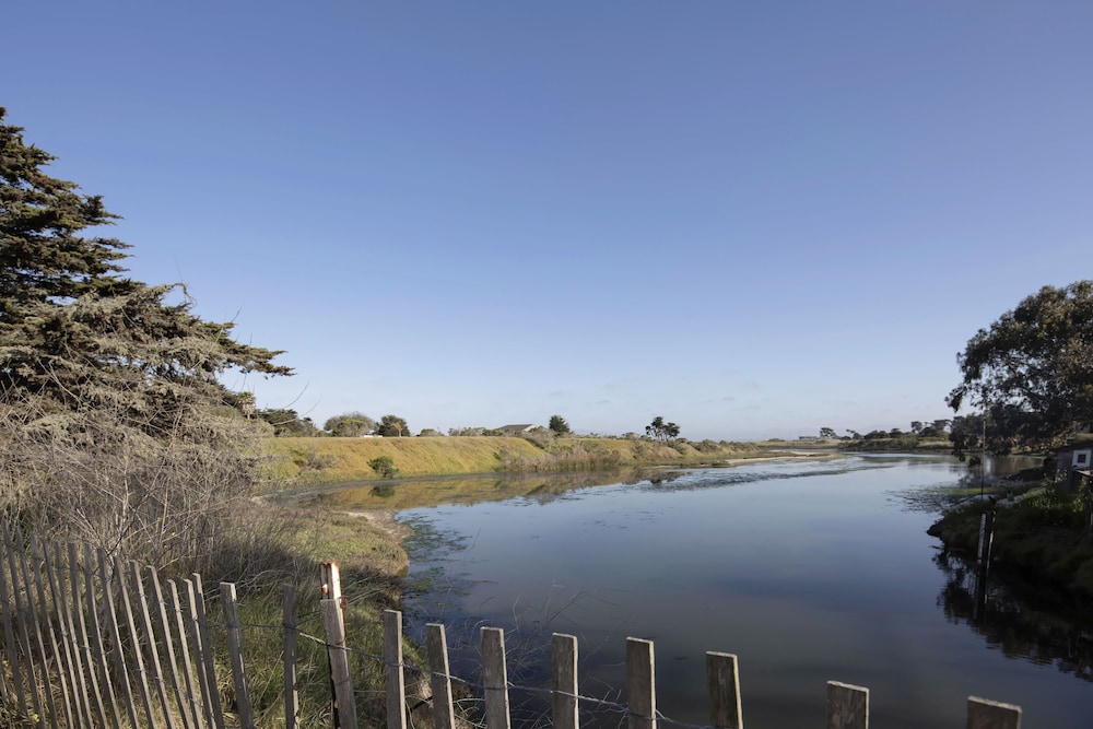 Inn At Moss Landing Point - photo 80