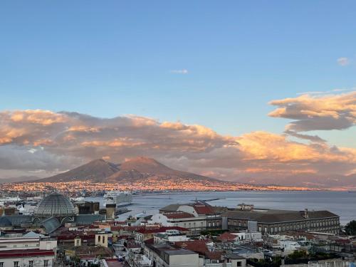Maison Olivia nuovo appartamento in zona Chiaia — 4-Star Luxury Hotel in Naples, Italy