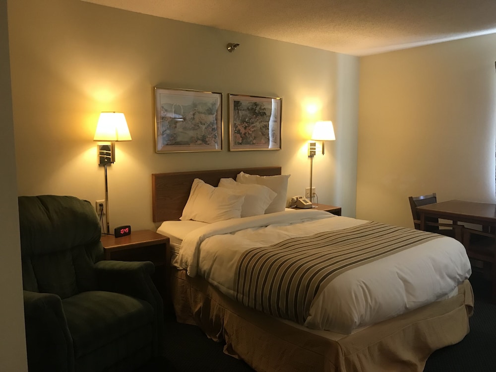 Smart Choice Inn - photo 3