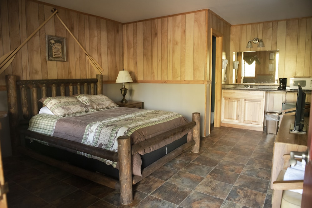 Forest Hill Lodge & Cabins - photo 8