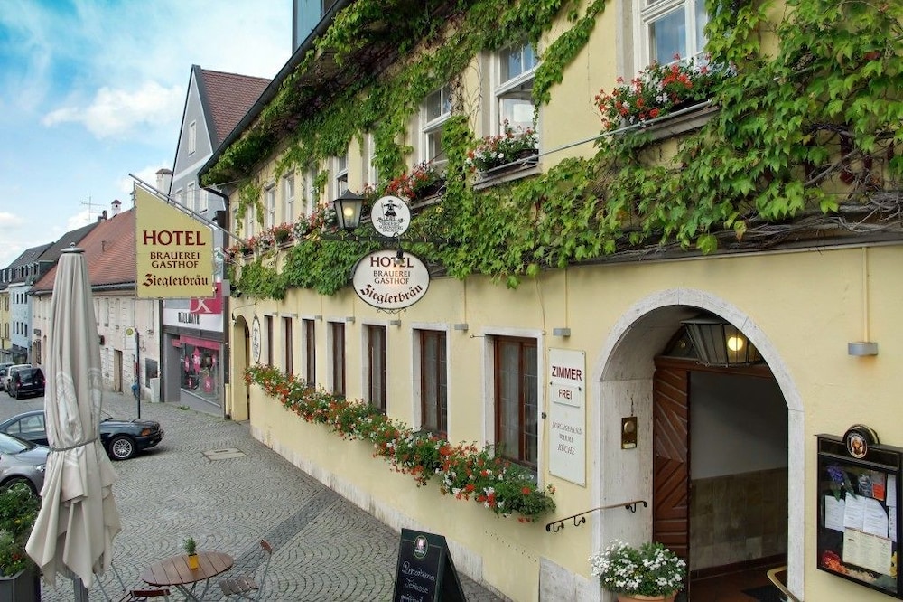Altstadt Hotel Zieglerbräu - carbon neutral hotel in Dachau