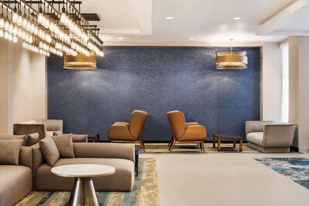 La Quinta Inn & Suites by Wyndham Denver Parker - photo 12