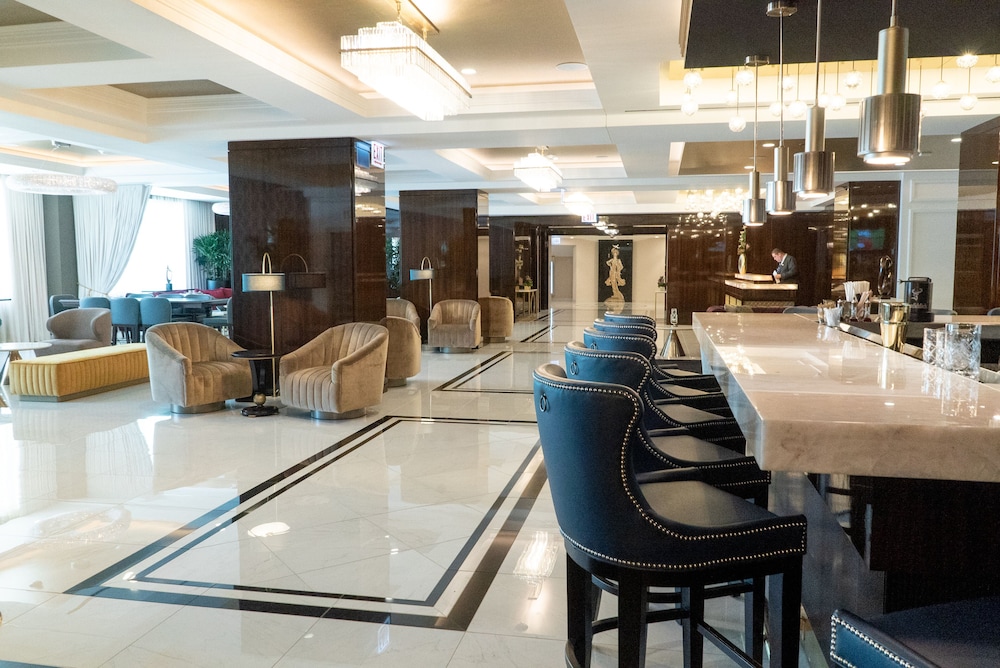 The LaSalle Chicago Autograph Collection - photo 2