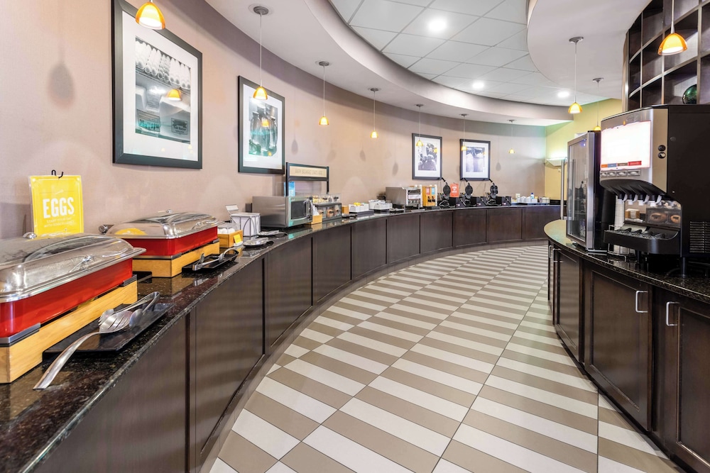 Hampton Inn & Suites Hershey - photo 37