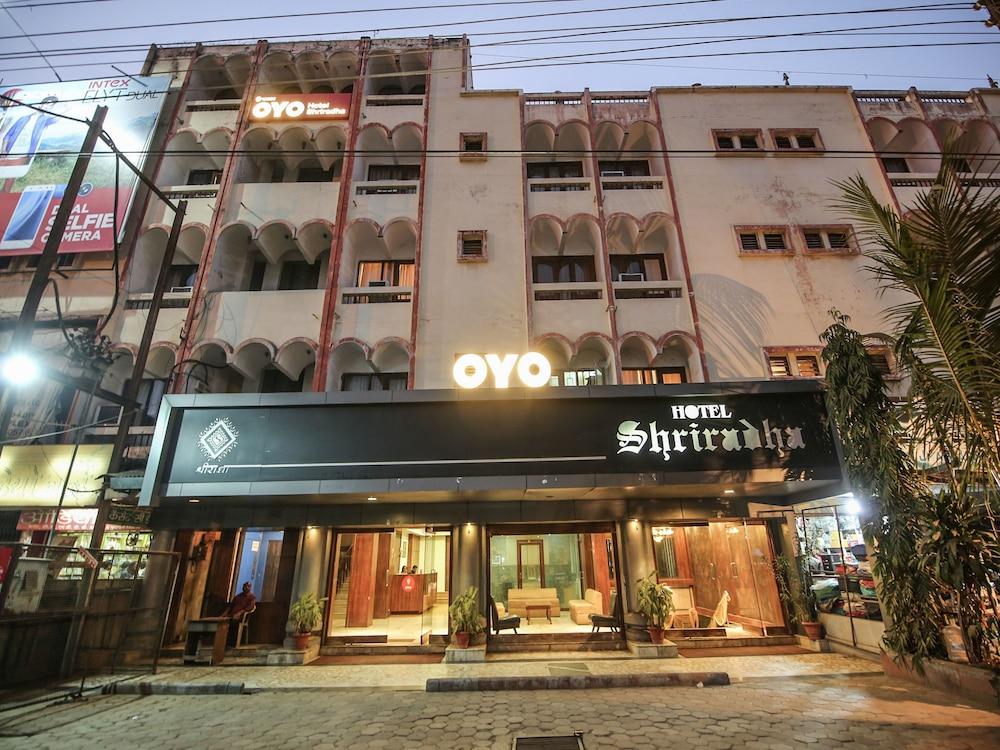 Oyo 10606 Hotel Shriradha Civic Centre in Jabalpur, India