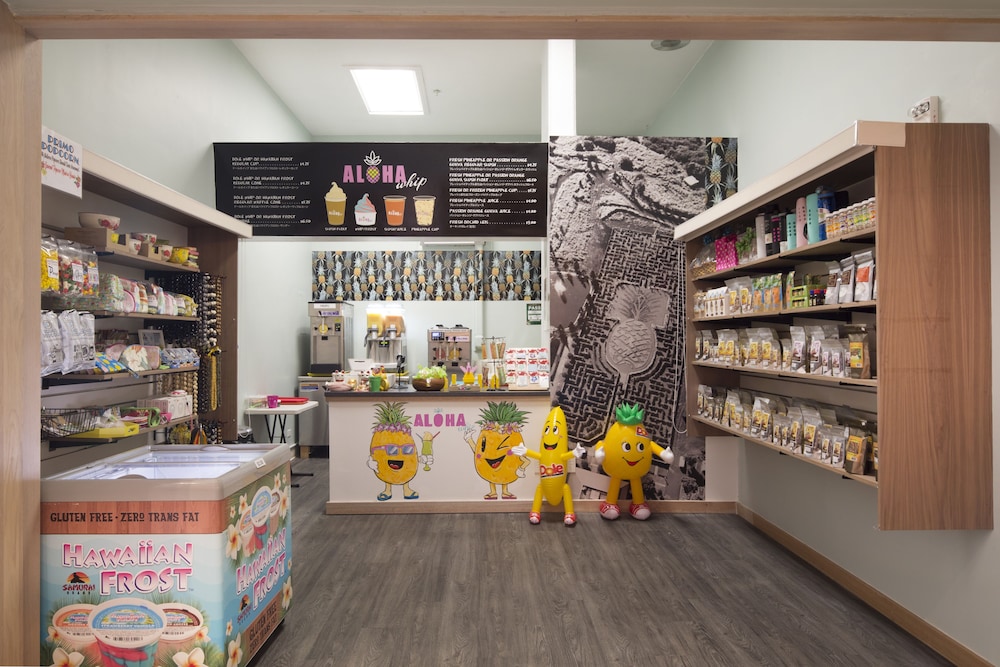 Queen Kapiolani Hotel - photo 2