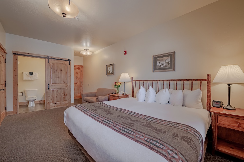 Cowboy Village Resort - photo 12