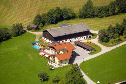 Hinteraigengut - carbon neutral hotel in Flachau