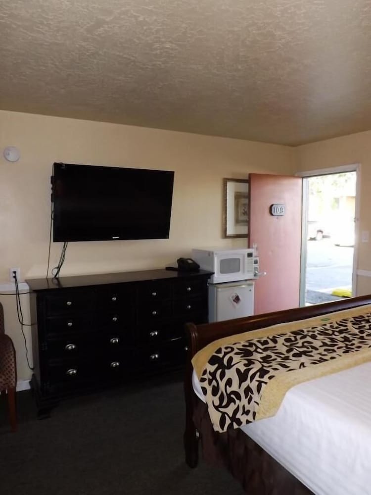 Sage Motel - photo 19