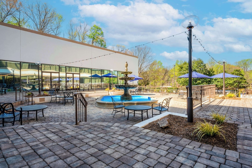 DoubleTree by Hilton South Charlotte Tyvola - photo 41