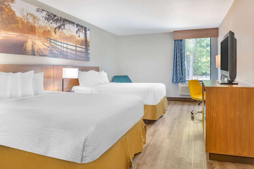 Days Inn & Suites by Wyndham Rocky Mount Golden East - photo 26