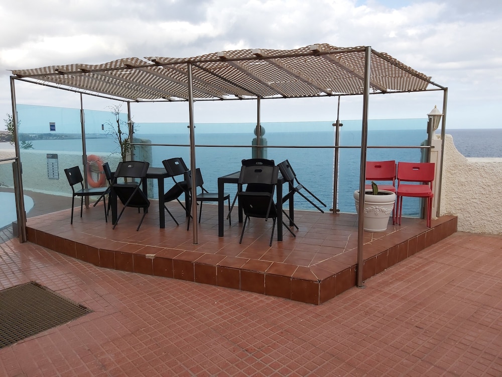 Apartamentos Flipper — 4-Star Luxury Hotel in San Agustin, Spain