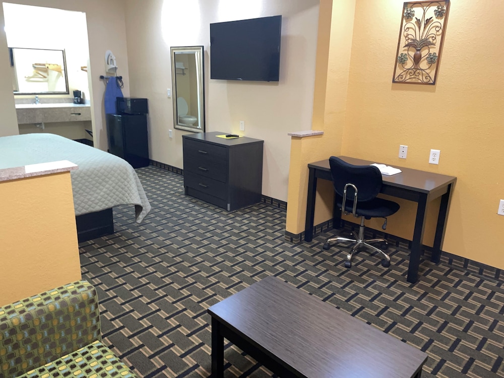 HomeGate Inn and Suites - photo 13