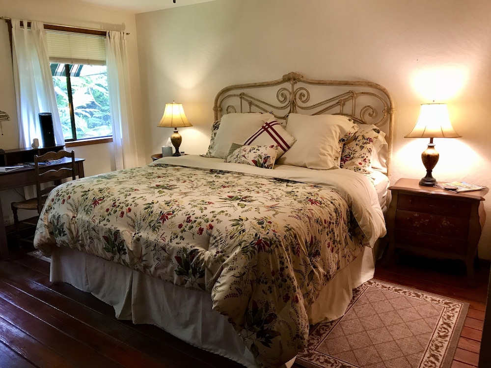 Hale Maluhia Country Inn - photo 28