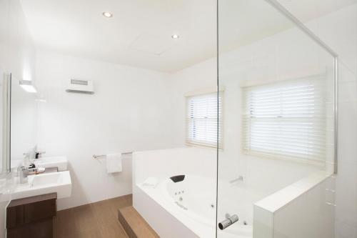 Provenance Accommodation — 4-Star Luxury Hotel in Beechworth, Australia
