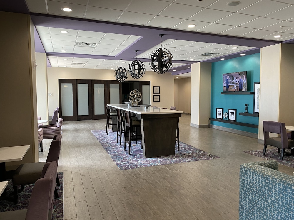 Hampton Inn El Reno - photo 3