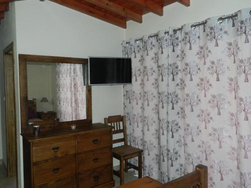 Adega Ninho Da Cagarra — hotel in Lajes