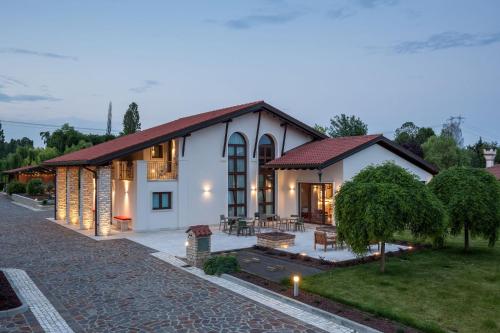 Il Filo Rosso B&B — 4-Star Luxury Hotel in Abano Terme, Italy