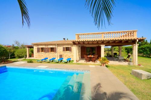 Villa Xinito by Sealand Villas — 4-Star Luxury Hotel in Pollenca, Spain