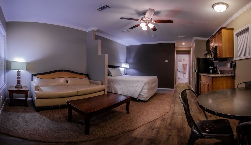 Goulding's Lodge - photo 5