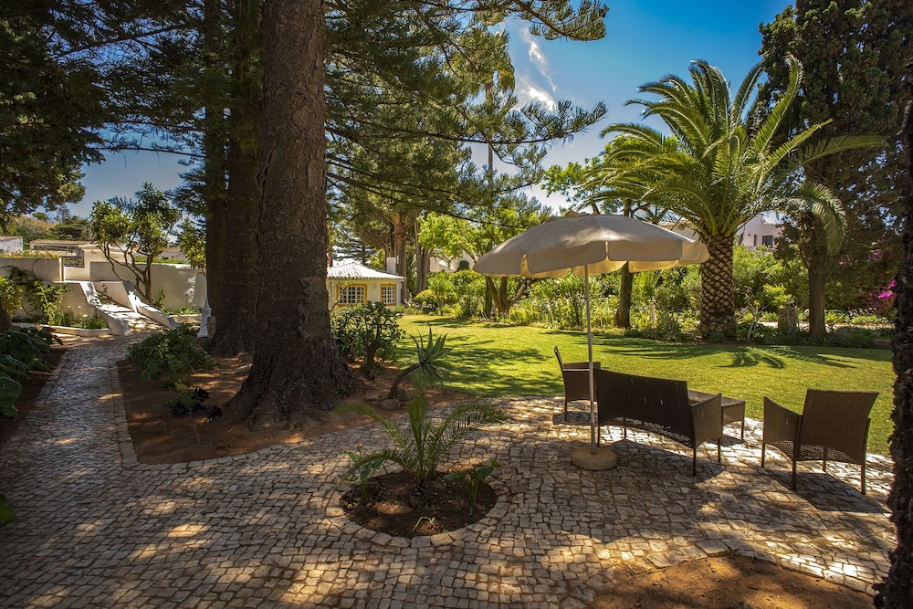 Apartment with Garden View in Luz — 4-Star Luxury Hotel in Luz, Portugal