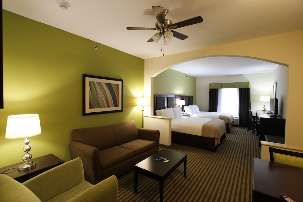 La Quinta Inn & Suites Nacogdoches - photo 8