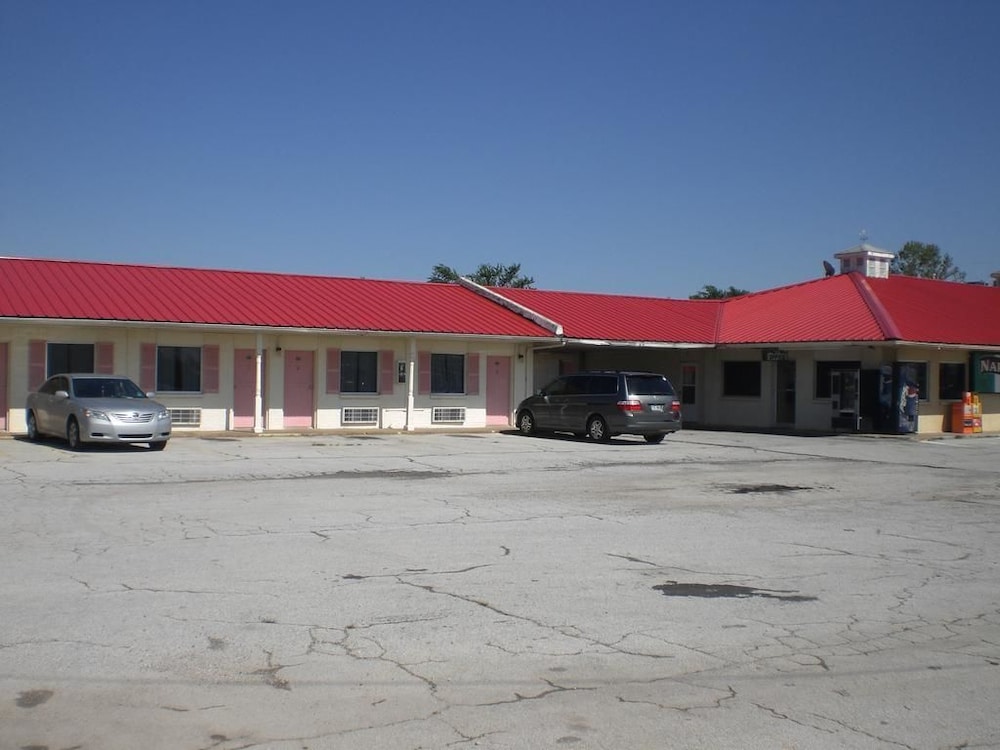 Super 7 Inn Siloam Springs - photo 14