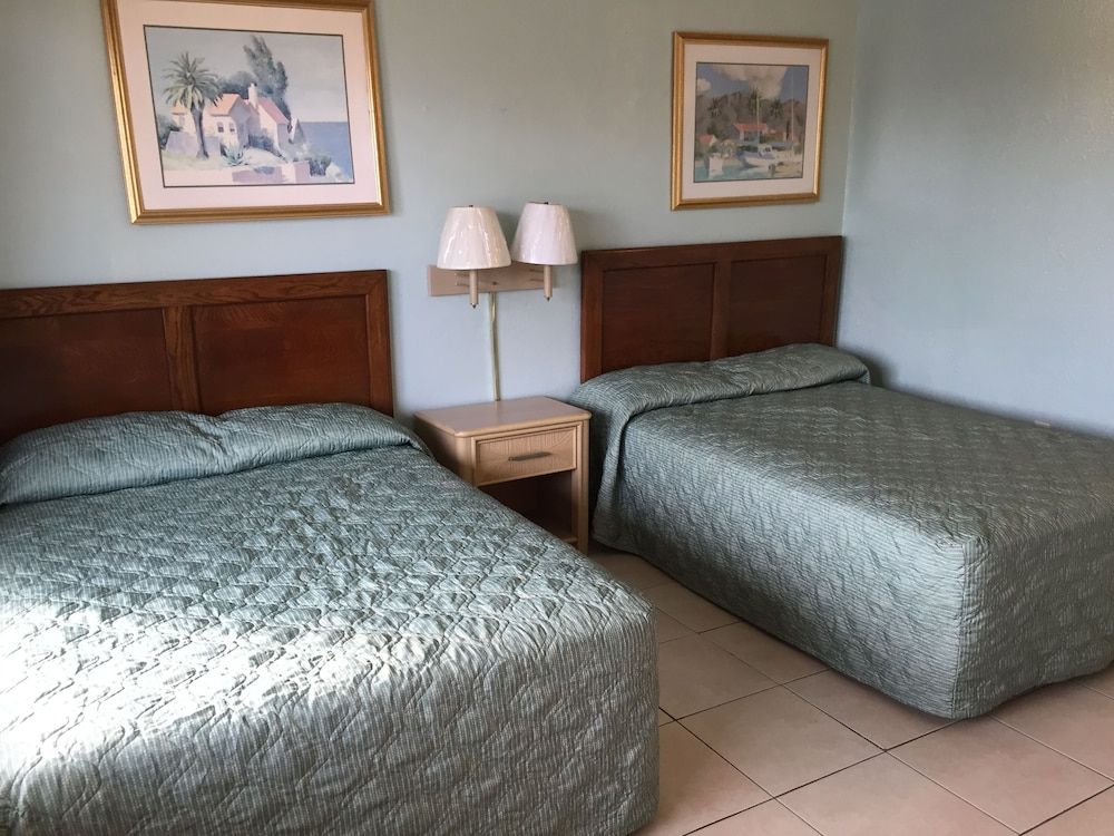 Calypso Motor Inn - photo 16
