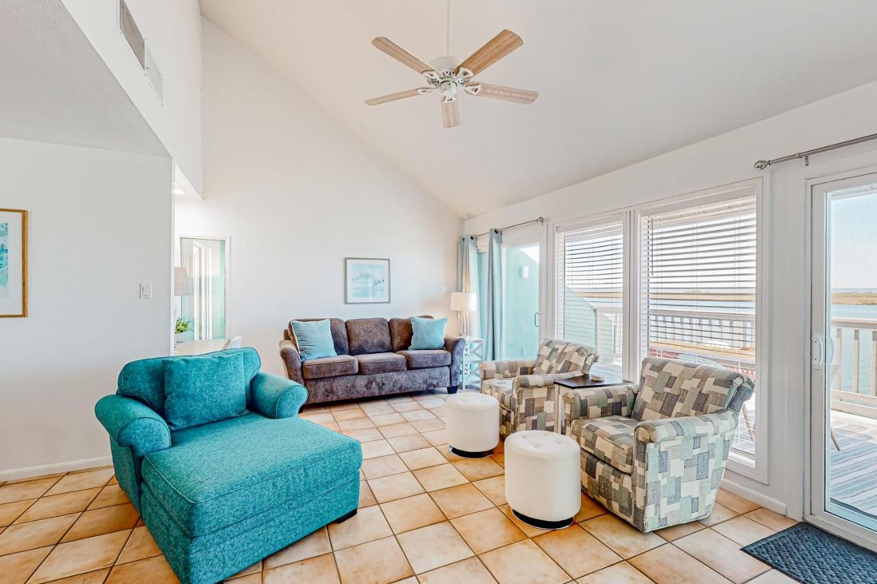 Aloha Sunset on the Bay in Corpus Christi, United States