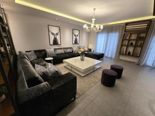 GravasHome — 4-Star Luxury Hotel in Thessaloniki, Greece