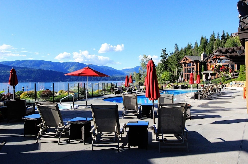 Carmel Beach Private Lodges — hotel in Salmon Arm