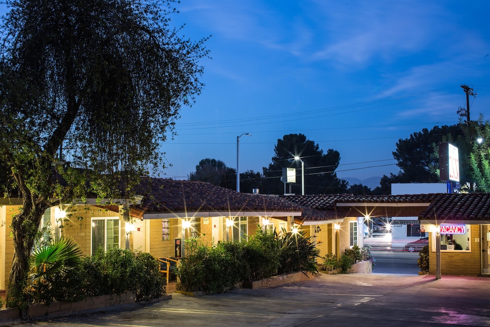 El Patio Inn Near Universal Studios Hollywood - photo 61