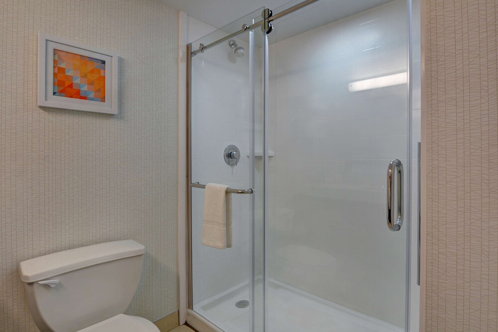 Hampton Inn Greenwood - photo 33
