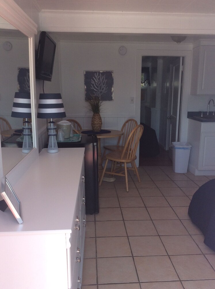 Atlantis Motel - photo 12