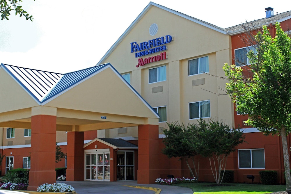Fairfield Inn & Suites Dallas Park Central in Dallas, United States