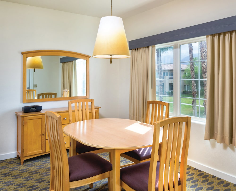 Worldmark Cathedral City - photo 6