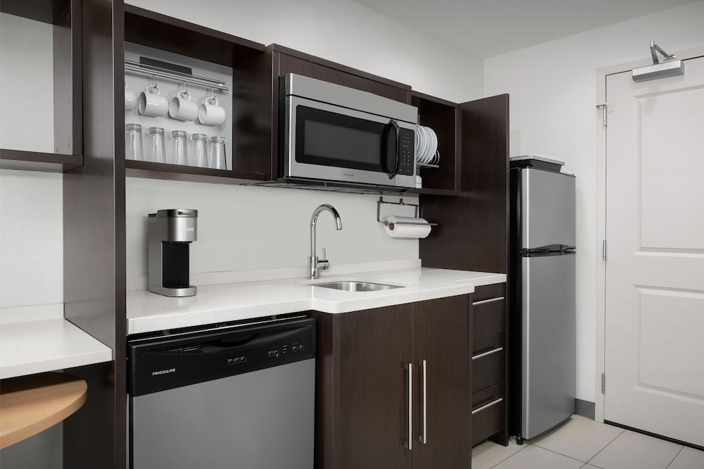 Home2 Suites by Hilton Nashville Airport - photo 17