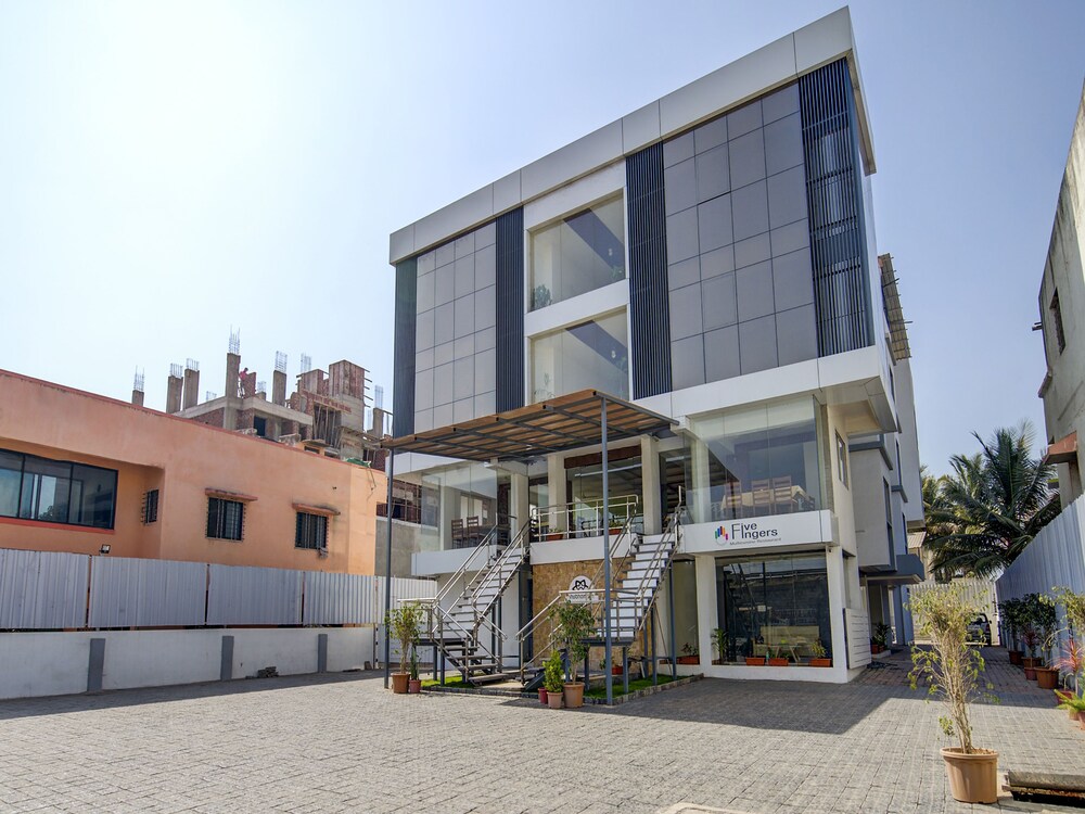 OYO 28164 Hotel Shubham Inn in Satara, India