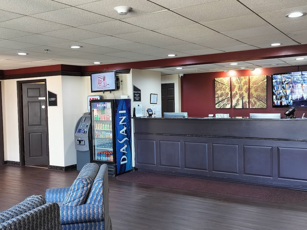 Red Roof Inn Lancaster - photo 4