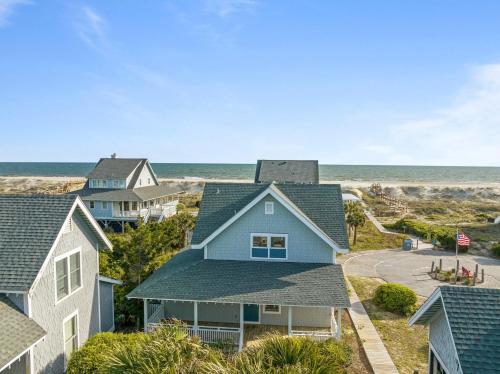 Al Mare in Southport, United States