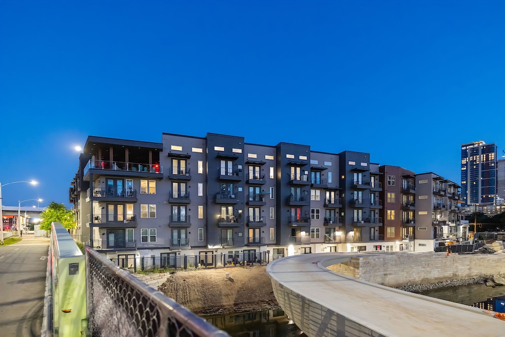 Placemakr Downtown Austin - photo 271