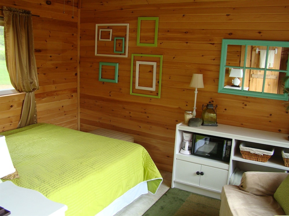 Bay Leaf Cottages & Bistro - photo 11