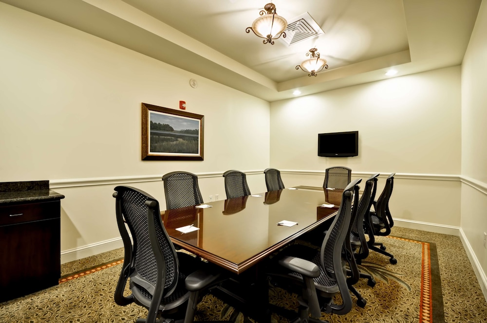 Hampton Inn & Suites North Charleston University Blvd - photo 35