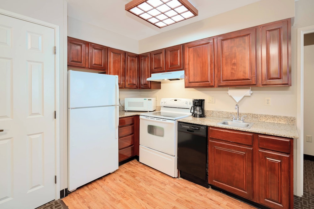 TownePlace Suites by Marriott Rochester - photo 11