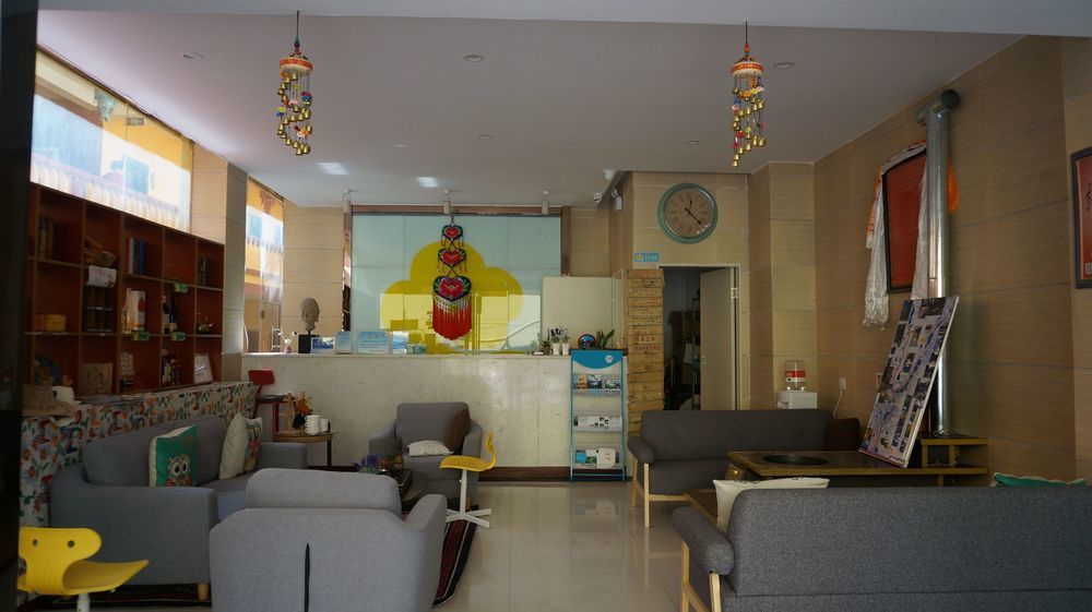 Caiyun Hotel - carbon neutral hotel in Aba