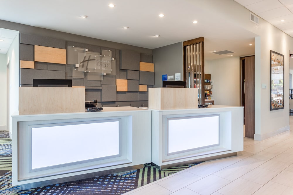 Holiday Inn Express & Suites Florence Cincinnati Airport by IHG - photo 31